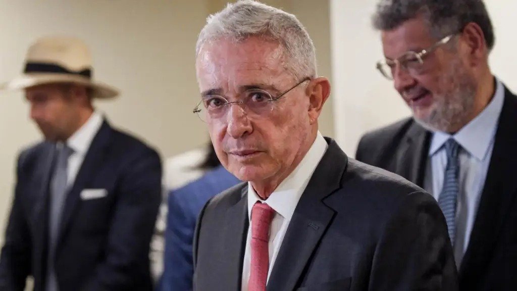 e1dcc522-d3dc-46e8-87ba-e6ce4107380e